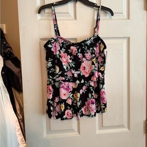 Brand new women’s size large Maurice’s swim top